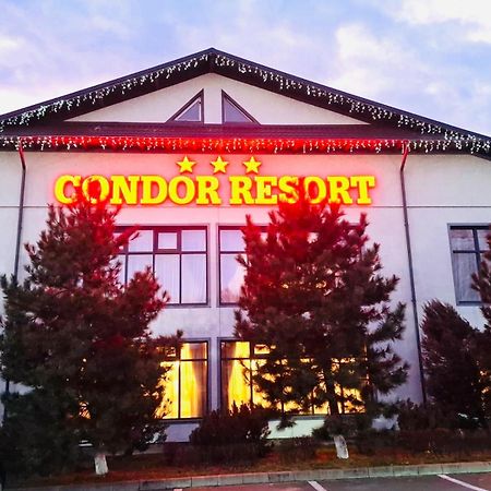 Condor Resort Dulcesti 外观 照片